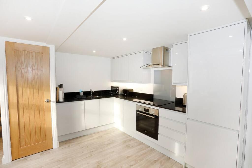 Central Ripon Apartment - View Of The Cathedral! Экстерьер фото