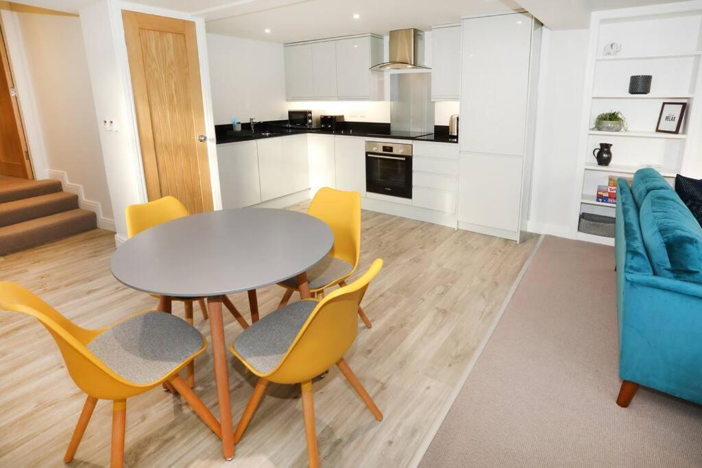 Central Ripon Apartment - View Of The Cathedral! Экстерьер фото